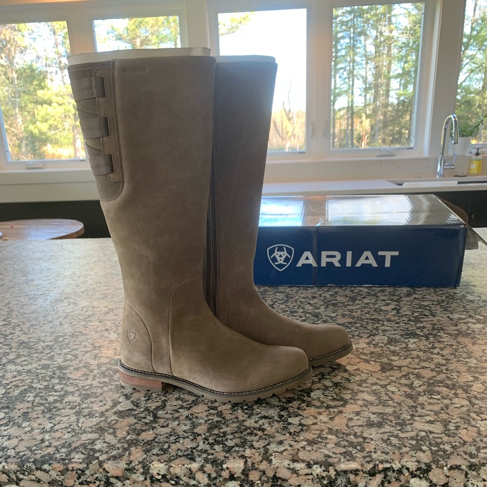 NIB Ariat Clara H2O Waterproof 7 Women’s Boots
